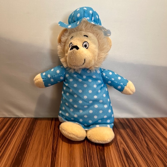 PBS Kids The Berenstain Bears Stuffed Plush - New - Sister and Mama Bear 8” 2021 - Picture 4 of 13